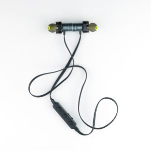 Wireless sports duel dynamic drivers magnetiche
